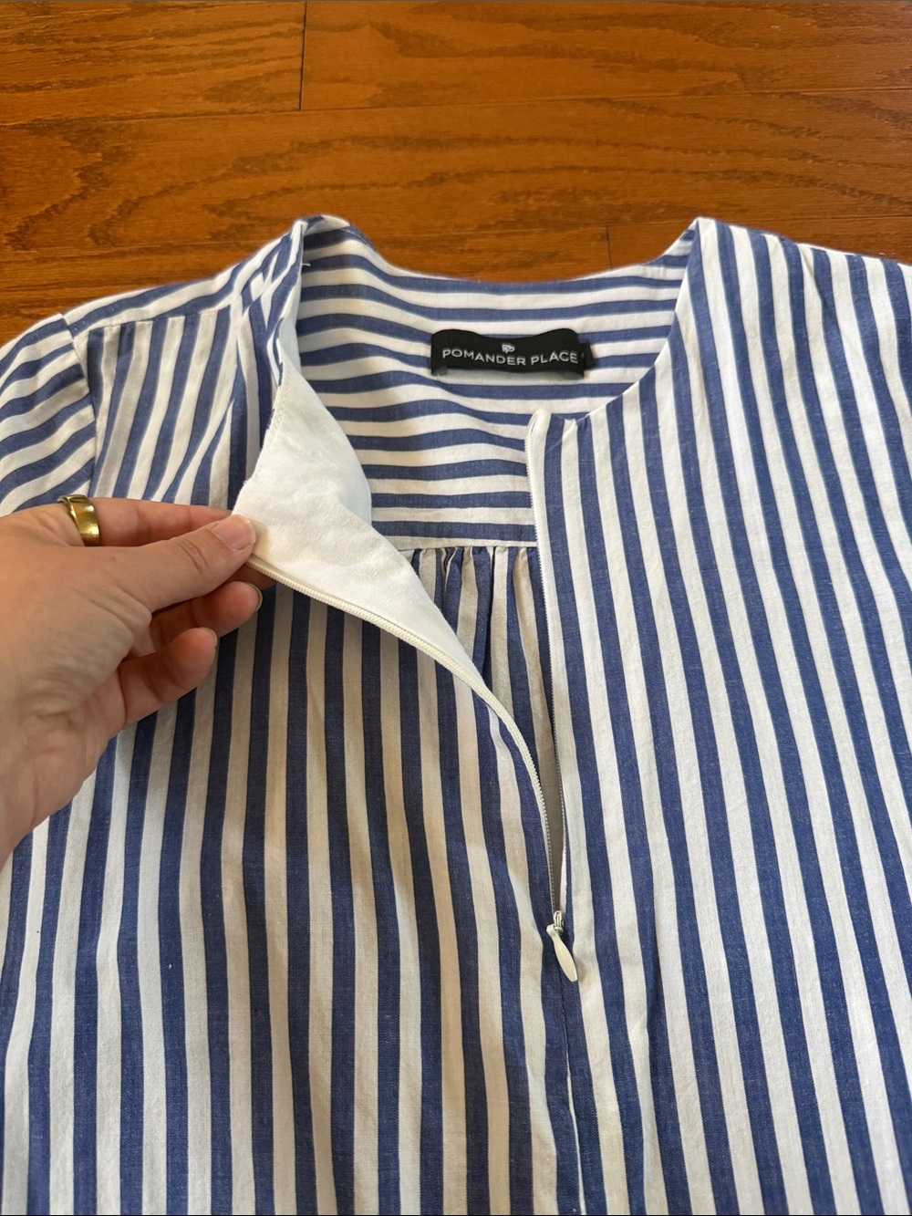 Tuckernuck Pomander Place blue stripe blouse - Picture 4 of 8
